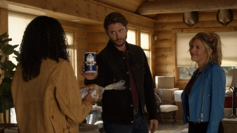 Beau Arlen giving Cassie Dewell salt 