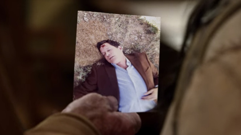 Walt reveals a photo of Muldoon