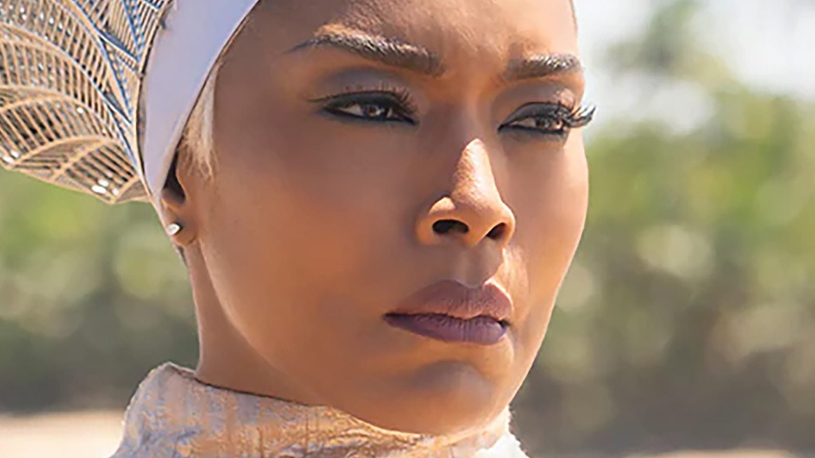 Black Panther Fans Are Calling For Angela Bassett To Receive An Oscar After Wakanda  Forever
