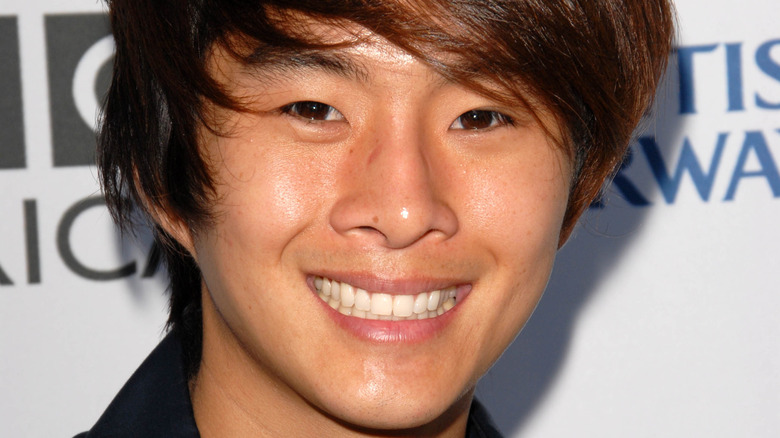 Justin Chon smiling