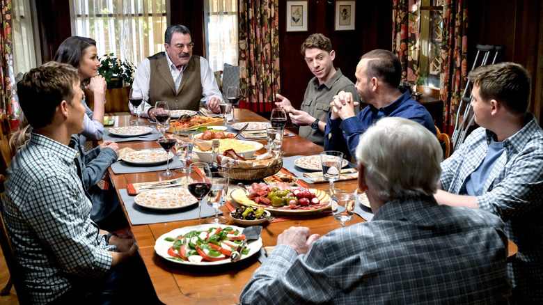 The Reagan family at dinner