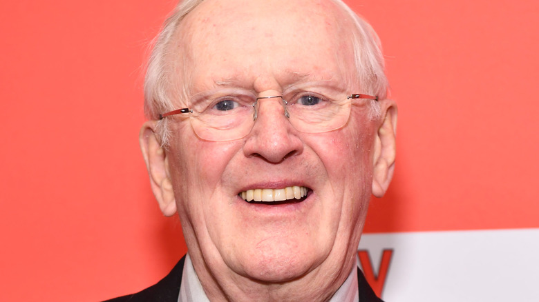 Len Cariou smiling