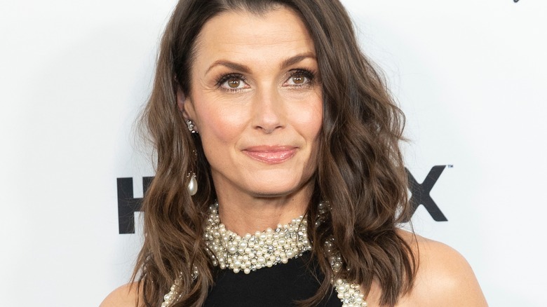 Bridget Moynahan smiling