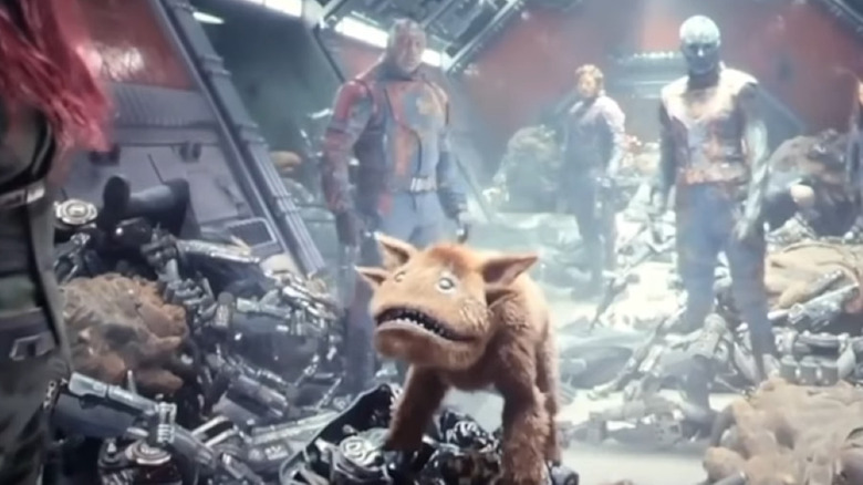 Guardians fighting in a corridor
