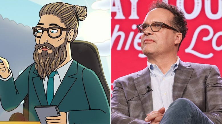 Left, Judah Mannowdog pointing his pen. Right, Diedrich Bader listening during onstage interview