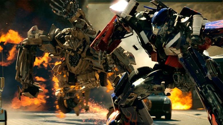 Bonecrusher lunging at Optimus Prime in Transformers (2007)