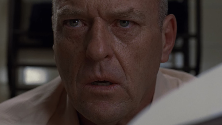 Hank Schrader reads Gale's book