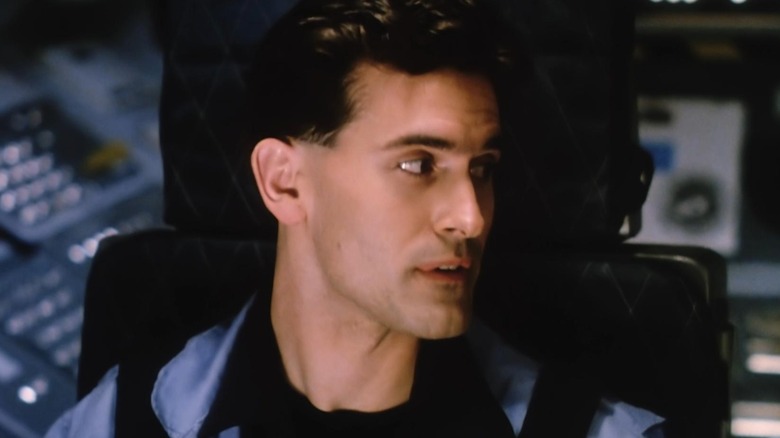 Bruce Campbell in Moon Trap