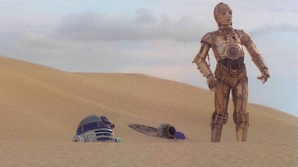 R2D2 and C3PO on Tatooine