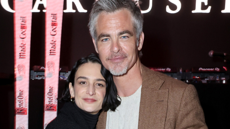 Jenny Slate and Chris Pine at a "Carousel" press event