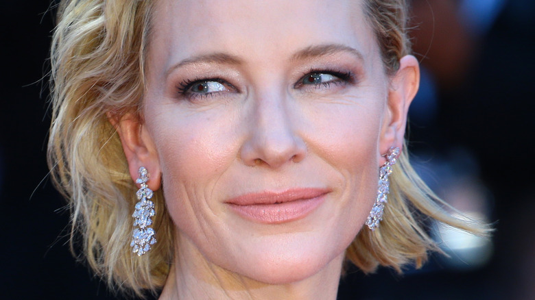 Cate Blanchett sees you looking