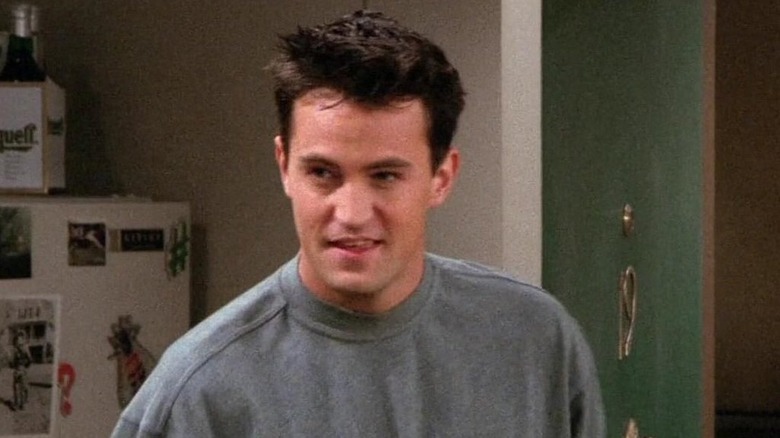 Chandler talks with Joey