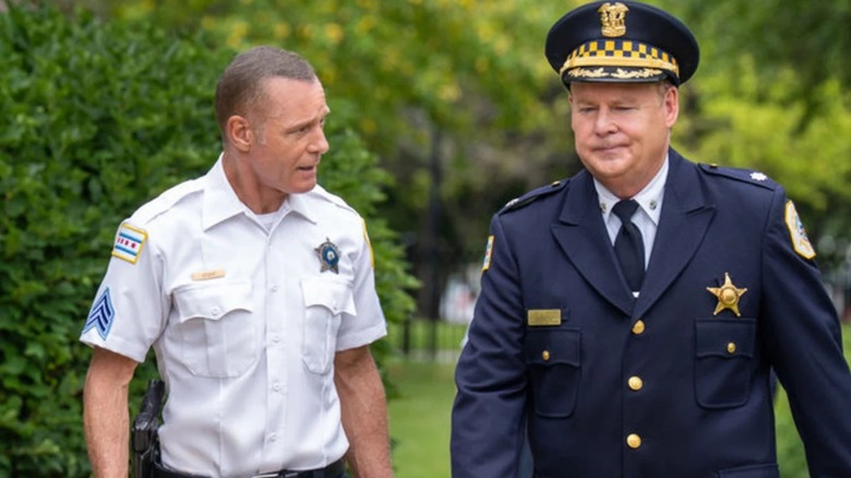 Devlin and Hank arguing in "Chicago PD"