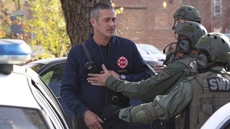 Severide talking to SWAT team