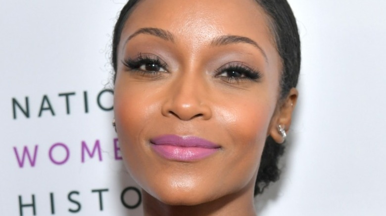 Yaya DaCosta at awards ceremony