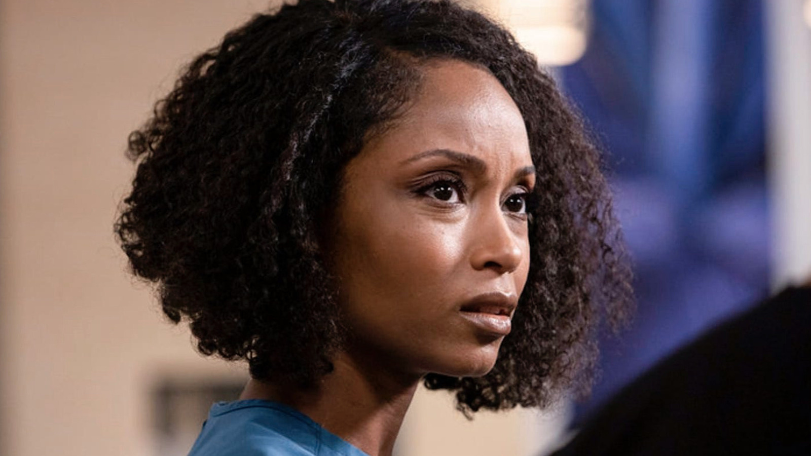 Yaya DaCosta's Blonde Hair in "Chicago Med" - wide 3