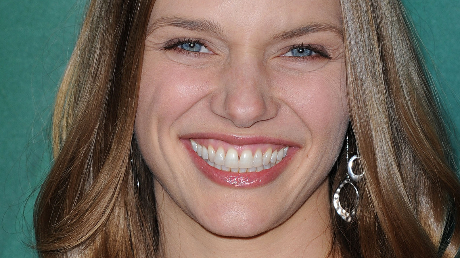 Chicago P.D.’s Tracy Spiridakos Describes The Nerves She Felt When Being Promoted To A Series Regular
