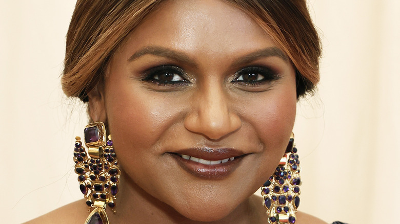 Mindy Kaling smiling