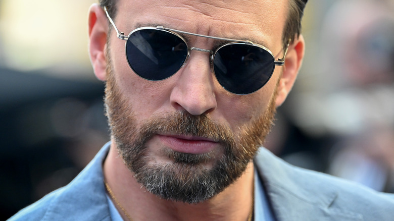 Chris Evans in sunglasses