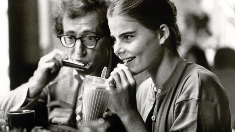 Isaac and Tracy drinking milkshakes in the film Manhattan