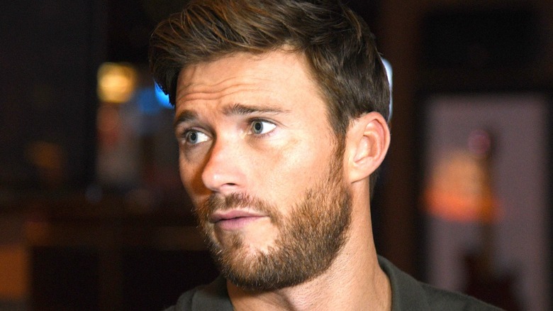 Scott Eastwood looking right