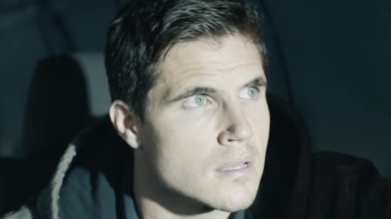 Robbie Amell in Code 8