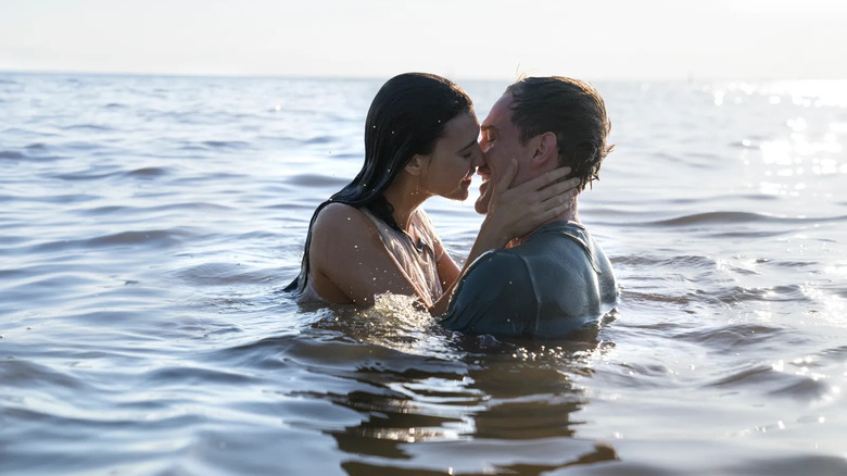 Taylor John Smith and Daisy Edgar-Jones in Where the Crawdads Sing