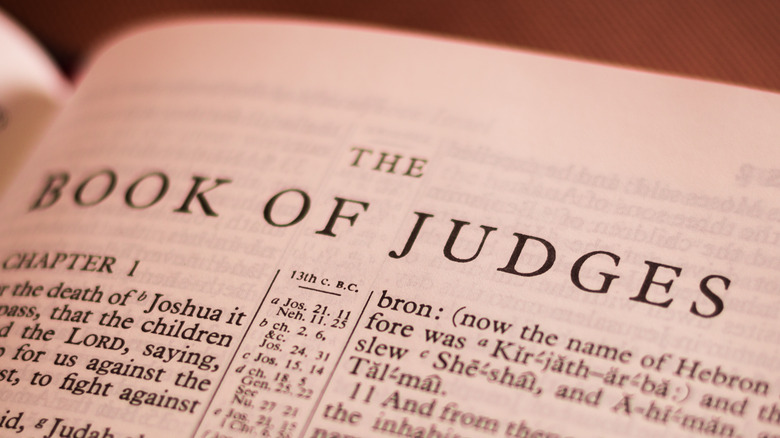 Close up of the first page of the Book of Judges