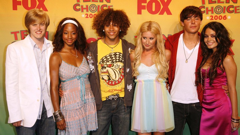 High School Musical cast poses at a 2006 event