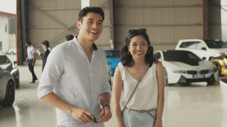 Rachel and Nick arriving at airport "Crazy Rich Asians"