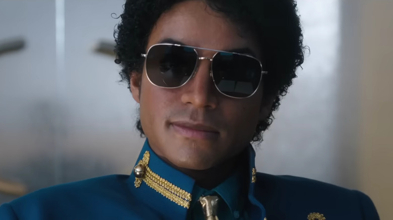 Michael Jackson wearing sunglasses in 