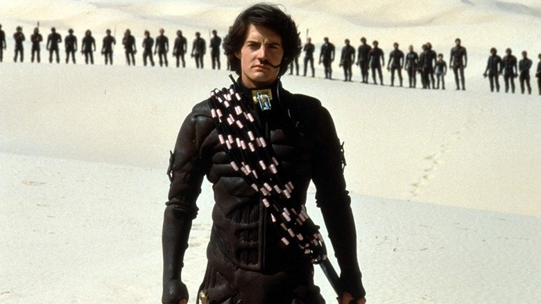 Paul leads Fremen army