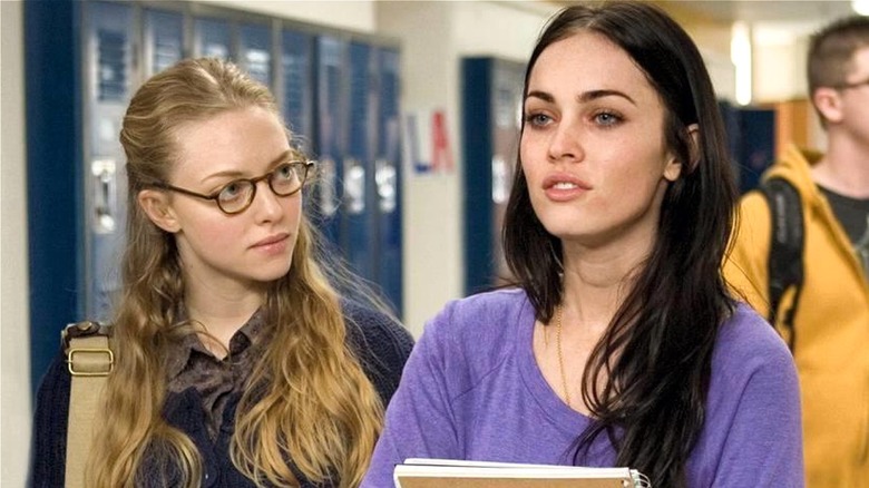 Needy and Jennifer standing in the school hallway in Jennifer's Body