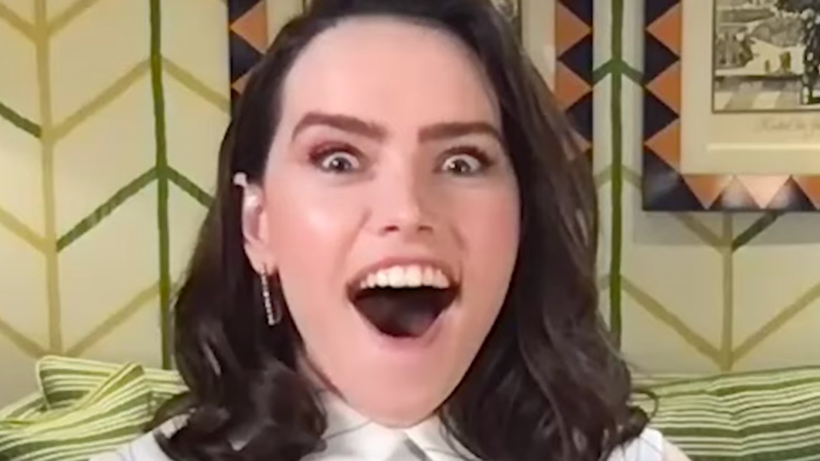 Daisy Ridley's Priceless Reaction To Meeting The Star Of Her Favorite Movie