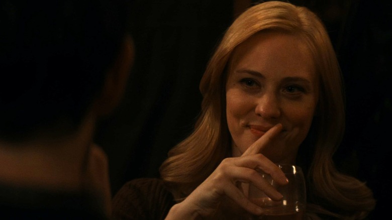 Karen Page chatting to Matt Murdock in a bar