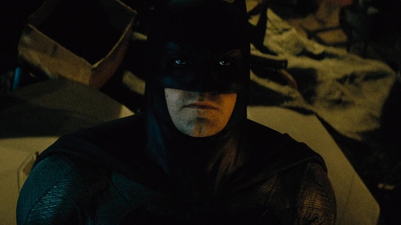 Batman looking toward the sky in Batman v. Superman: Dawn of Justice