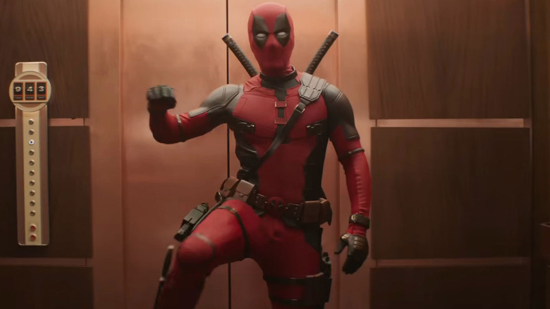 Deadpool in elevator