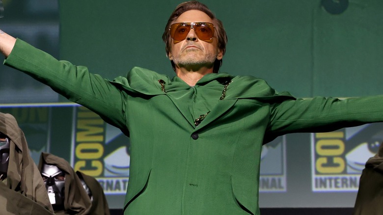 Robert Downey Jr. posing