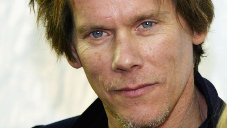 Actor Kevin bacon poses.
