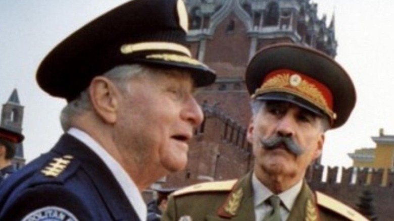 George Gaynes and Christopher Lee in Police Academy: Mission to Moscow