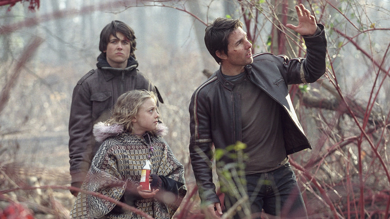 Ray Ferrier inspecting the ravaged landscape in "War of the Worlds" (2005)