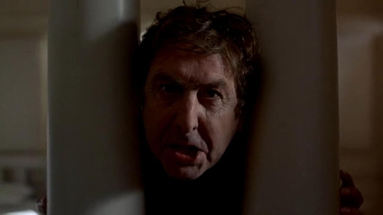 Alan Smithee going mad in An Alan Smithee Film: Burn Hollywood Burn (1998)