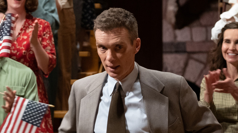 Oppenheimer cheered by workers