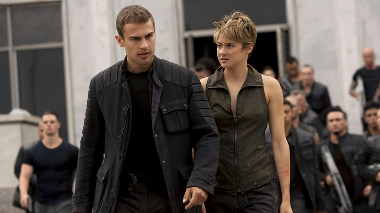 Four and Tris walking