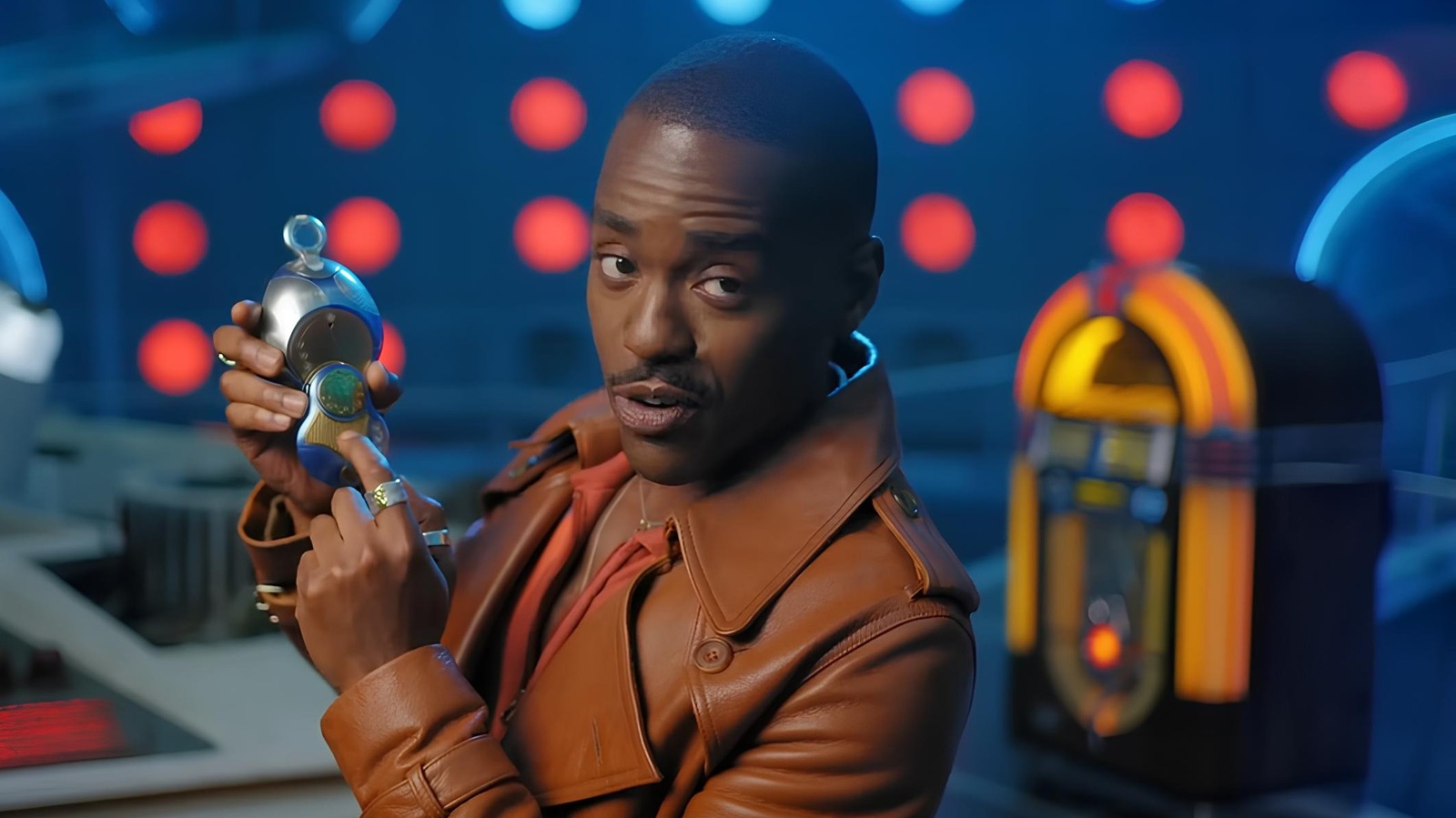 Doctor Who: 5 Cool Facts About Ncuti Gatwa’s New Sonic Screwdriver Design – Looper