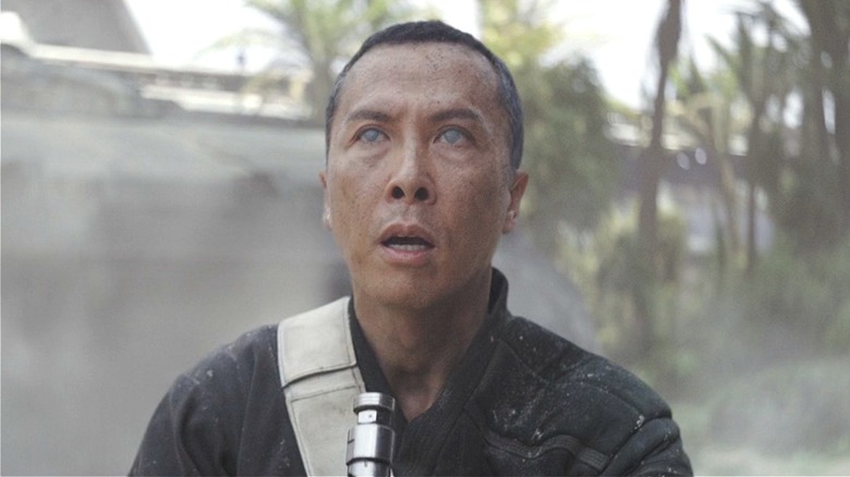 Chirrut Imwe on Scarif beach