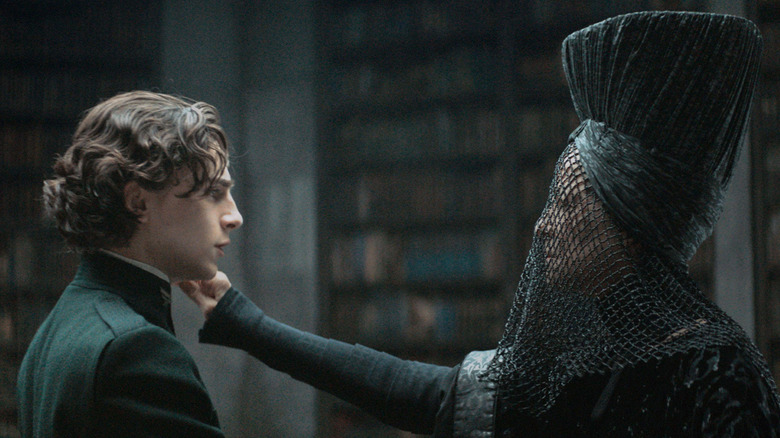 The Reverend Mother Mohiam tests Paul in Dune: Part One