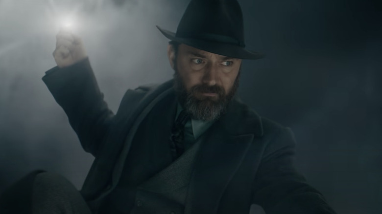 Dumbledore wielding deluminator