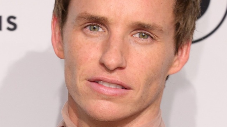 Eddie Redmayne at awards ceremony