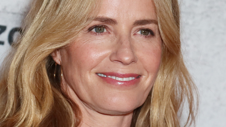 Elisabeth Shue smiling 